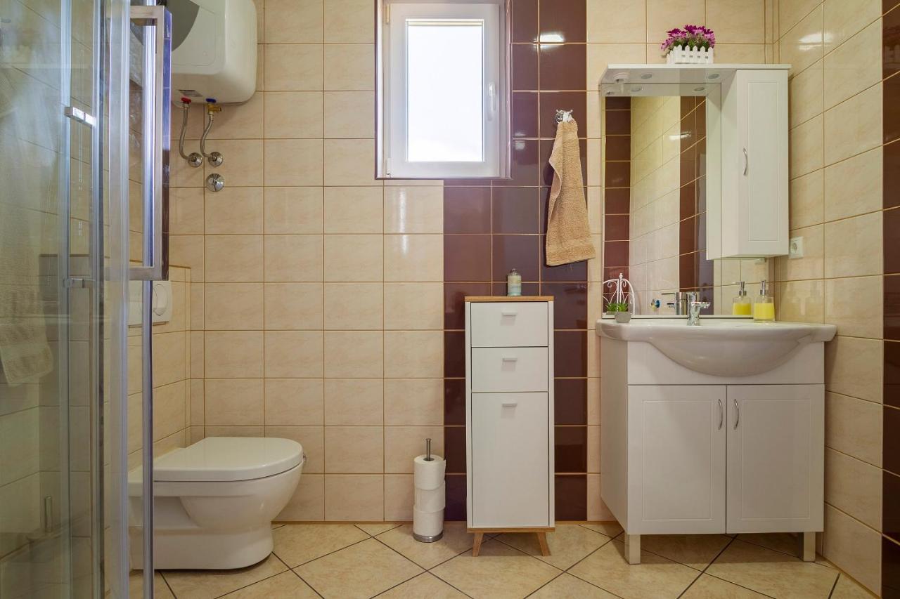 Apartmani Smokovo Jadranovo Luaran gambar
